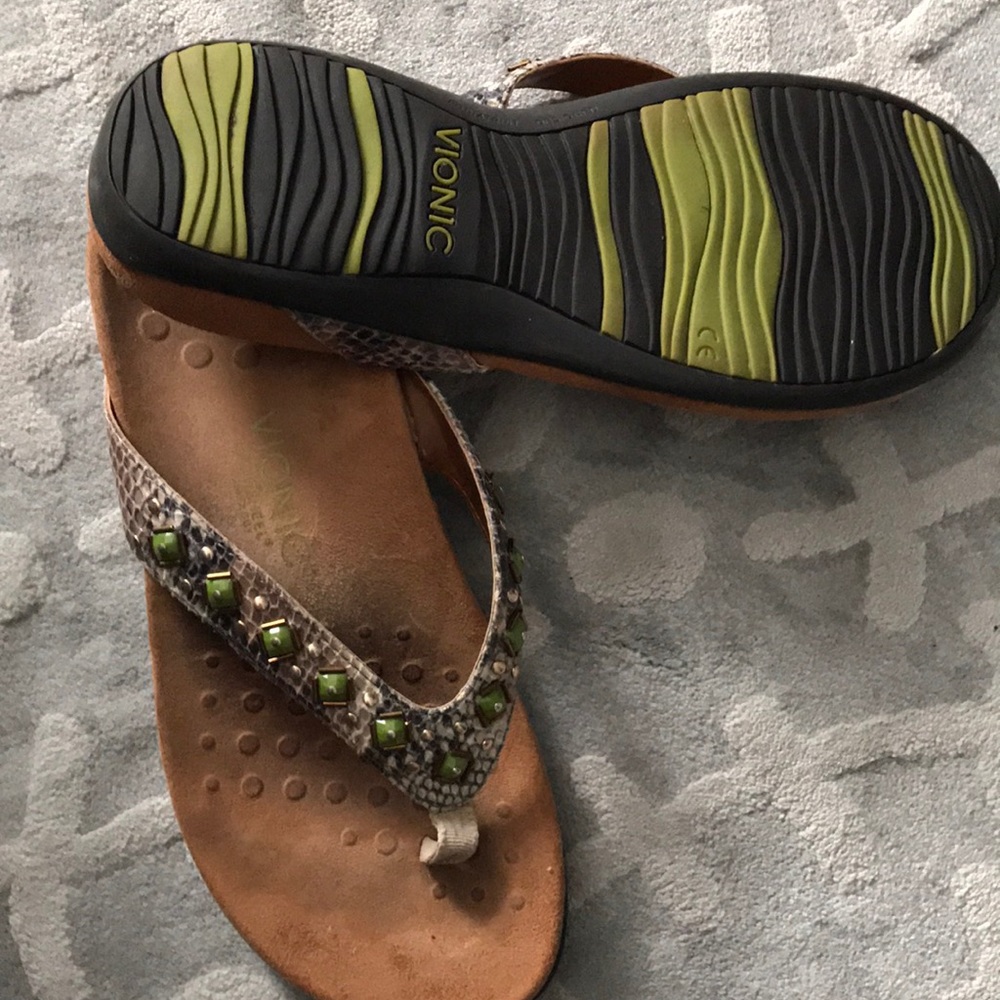 Vionic flip flop sandal EUC 9W